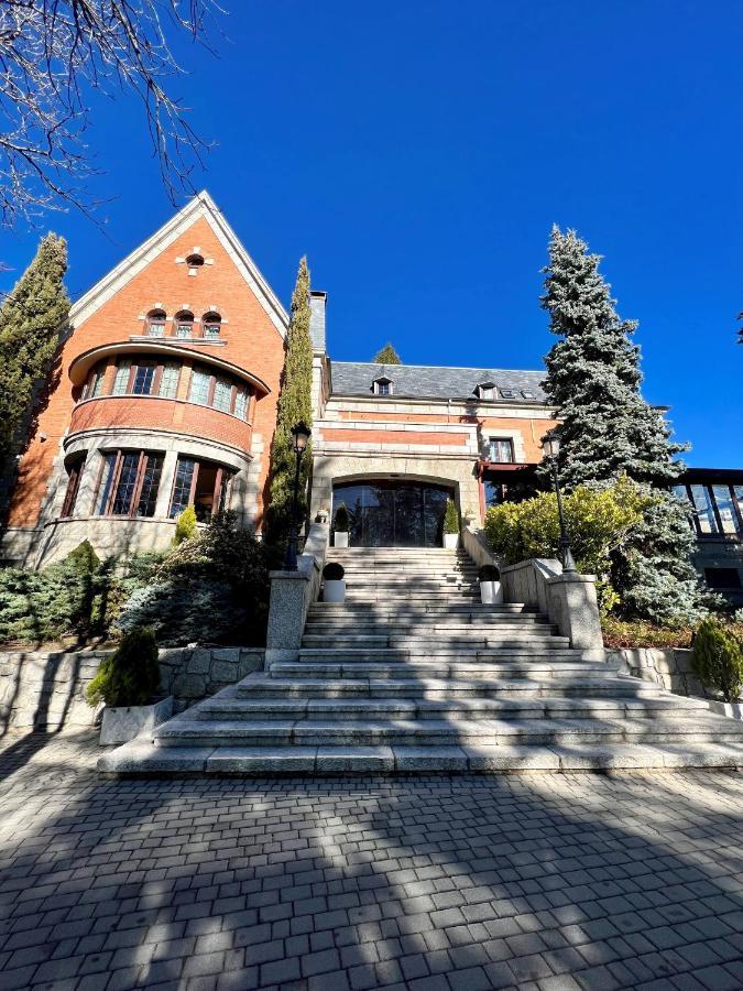 Palacio De Miraflores 미라플로레스 데 라 시에라 외부 사진