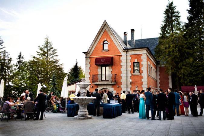 Palacio De Miraflores 미라플로레스 데 라 시에라 외부 사진